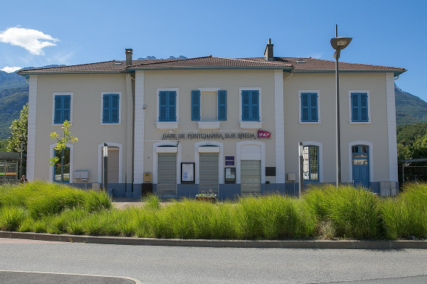 Taxi des Bleuets Groupe In Alpes a Gare de Pontcharra