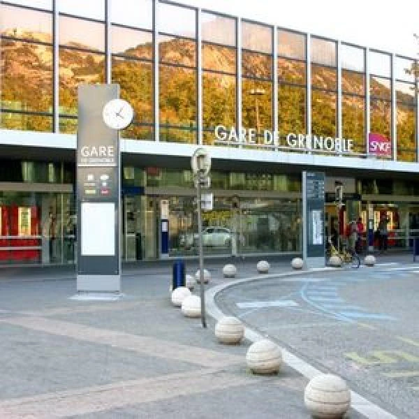 Taxi Gare à Vaulnaveys-le-Haut